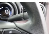 <AUTOライト>周囲の明るさをセンサーでキャッチして、ヘッドライトを自動的に点けてくれる賢い機能です!