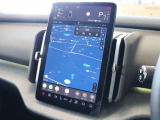 センターディスプレイは12.3インチのサイズとなります 縦型のためナビでは進行方向まで広く見通せます スピードやシフト等の表示もこちらになります