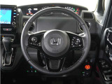 ◆ハンドル全体◆各種スイッチがハンドルから手を放さず操作できるので運転中でも楽に操作できます。