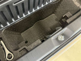 【パンク修理キット】スペアタイヤの代わりにパンク修理キットが備え付けられております