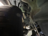 お車を安心してお乗りいただく為には、足回りの定期点検が欠かせません。サービスサポート(有償保証)では無料点検もご提供しており、安心のカーライフをお過ごしいただけるサポート体制が整っています。