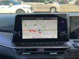 ハンズフリーフォン、VICS(FM多重)、ボイスコマンド、Bluetooth対応、USB接続、HDMI接続、Apple CarPlay ・ Android Auto 連携機能、AM/FMラジオ、NissanConnect サービス対応、iPod対応
