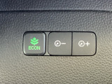 【eコンスイッチ】低燃費運転をサポートするECONモード。スイッチをONすると、エンジンやトランスミッション、A/Cなどを協調制御し、燃費の向上に貢献。エコドライブの効果を高めます。