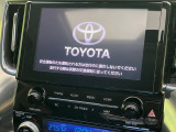 【大画面ナビ】人気の大型9インチナビを装備。存在感のある大画面はインパクト大!ナビ利用時のマップ表示は見やすく、テレビやDVDは臨場感がアップ!いつものドライブがグッと楽しくなります