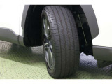 タイヤサイズ 225/50R18。