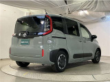 当社でご購入頂いた全ての車両はご納車前、エンジンオイル交換・ワイパーゴム・ブレーキ点検・調整・その他確認の上ご納車いたします。