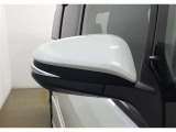 ドアミラーにウインカーを装備しており、スタイル、機能性の高いお車です!