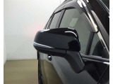 ドアミラーにウインカーを装備しており、スタイル、機能性の高いお車です!