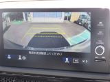 ★バックモニター搭載★ バック時目視しにくいクルマの周囲をカメラで映し出し、安全・安心駐車をサポート♪バックの苦手な方も後ろがハッキリ見えるので安心です☆