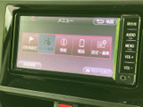 目的地設定や情報、電話、設定・編集などのメニューが一覧で表示され、使いたい項目を選びやすい構成です。画面から各種設定を確認でき、日常の操作に活用できます。