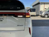 後続車からの視認性も良くスタイリッシュなLEDテールランプ