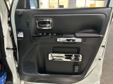 画像で判断出来ないのが中古車です! 実際にご来店頂いてお車をご覧頂いて『価値ある中古車』を一緒に探してみませんか!
