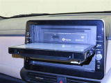CD、DVDの再生ができます。
