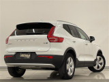 XC40 B4 AWD モメンタム 4WD 4WD サンルーフ