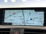●純正ナビ:一体感のあるナビは、高級感ある車内を演出してくれます。オーディオ機能も充実しておりますので、運転もより楽しめます♪