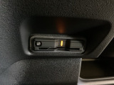 ハンドルの左下にETCがついています。高速道路の料金所の通過も楽々です。 カードの取り出しもしやすい場所についています。