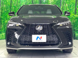 弊社では、全車『修復歴なし』のお車のみ取り扱っております。専任バイヤーによる厳選した仕入れの後、入庫後の車両チェックを行い、ネクステージが認定した高品質な中古車をご提供しております。安心の最長10年・
