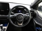 各操作スイッチなどもハンドルから手を放すことなく操作可能で安全運転に支援いたします!