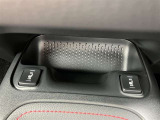 【運転席・助手席シートヒーター】寒い日に冷えやすい腰や肩に快適な温もりを伝えます。z