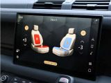 運転席・助手席にはシートヒーター&クーラーを装備。季節を問わず、ドライブを快適に楽しめる嬉しい装備です。
