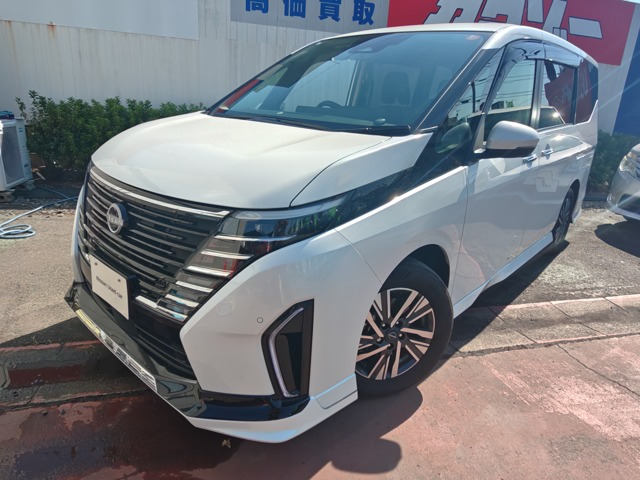 セレナ 1.4 e-POWER ハイウェイスターV 