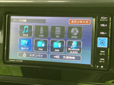CDやUSB、Bluetoothなど、様々なメディアに対応。お好みの音楽を楽しみながら、快適なドライブを満喫できます。音質にもこだわりました。