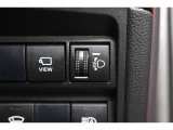 車体が傾いた状態の時にヘッドライトの光の高さを上下に調整することが出来ます!