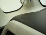 ◆助手席エアバッグ◆身を守る為に必要なエアバッグが助手席に装備されています。
