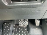 運転席二ーエアバッグです。