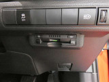 ETC車載器付きです。高速道路の料金所もスムーズに通過できます。※セットアップ費用は別途必要です。
