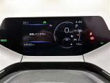 シンプルでとても見やすいメーターパネルとなっております!