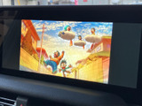 画面にはテレビ映像が表示され、停車中の待ち時間などに番組を視聴できます。ご家族とのお出かけの休憩時にも活用でき、映像の内容が見やすく表示されるのもうれしいポイントです。