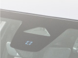 ◆Honda SENSING◆ カメラ等装置で精度の高い検知能力を発揮、安全運転を支援します。ステアリング上のコントローラーに注目!