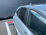 プライバシーガラス付きですので、夏の暑い日も快適に過ごせますよ。