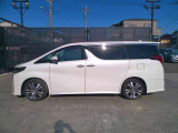 スライドドアは、開口部が広く乗降性の良いお車です