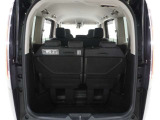 ◆フル乗車でもしっかり荷物を収納出来るラゲッジスペースです。普段の買い物でしたらしっかり積める十分な荷室スペースが確保されています。