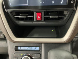 【ワイヤレス充電器(Qi)】スマホが普及した現代に役立つ、ケーブルレスで充電できる機能が搭載!ワイヤレス充電規格Qiに対応したスマートフォンなどを、充電エリアに置くだけで簡単に充電ができます♪