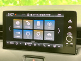 本体設定や車両設定、USB、テレビなどの項目がまとまったメニュー画面です。表示内容が整理されており、必要な機能を選びやすく、車内での操作をスムーズにサポートします。
