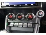 各種計器類もスポーティーですね