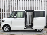 現車確認をご希望の際は、ご希望の日時等を営業スタッフまでご連絡下さい。もちろんお見積りメールでのご連絡もお待ちしております。