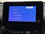 ブルートゥースに接続することにより、スマホに入ったお気に入りの音楽を車内で楽しむことができます♪あると本当に便利な機能になっています!