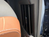 車両の詳細、ご質問につきましては、営業スタッフまでお気軽にご連絡下さいませ。遠方のお客様には実車の詳細動画送信も承ります。お問合せをお待ち致しております。