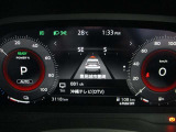 ■視認性の高い5インチの大型カラーディスプレイに走行支援、運転支援、駐車支援、セーフティーシールドモニターが表示されます。