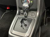 【7速スーパーアクティブシフト付CVT】シームレスな加速が楽しめるDモード。スポーツカーらしさを楽しめるSモード。「+」「-」ポジションではマニュアルシフトチェンジの醍醐味も楽しめます。