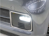 ◆フォグライト◆ 霧などの悪天候時、自車の位置を示すとともに前方や路肩が見えずらい時、近い位置をワイドに照らしてくれます