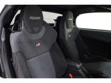 ☆★RECARO&times;GRの専用ロゴ入りフロントシート★☆