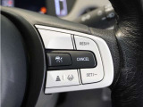 ◆アダプティブクルーズコントロール◆予め設定した車速内でクルマが自動的に加減速。前走車との適切な車間距離を維持しながら追従走行します。【LKAS】車線維持支援システムでステアリング操作を支援。