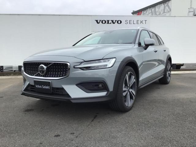V60クロスカントリー ウルトラ B5 AWD 4WD 