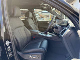 BMW Premium Selection 江戸川は、約20台の展示スペースがあり、常時新車拠店より厳選された認定中古車が続々と入庫しております。