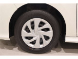 ■装着ホイール■  スチールホイール&車体デザインにマッチングしたホイールキャップです。